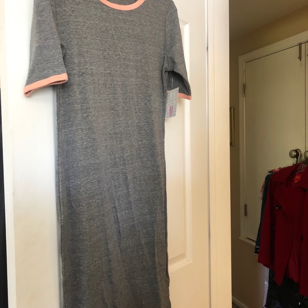 LuLaRoe Julia top